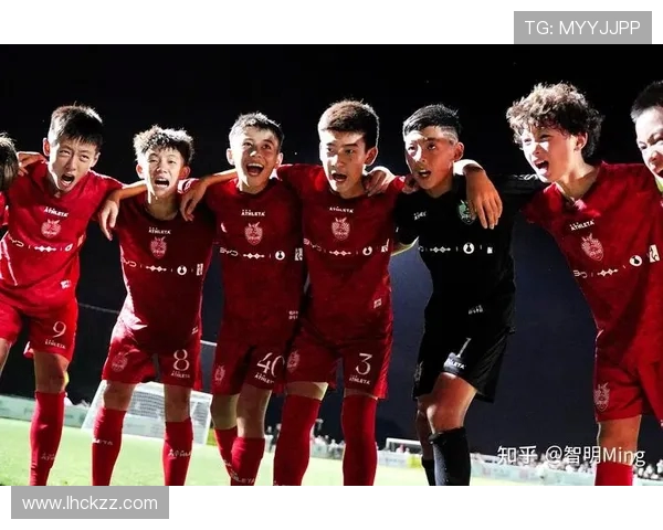 绿茵逐梦激情燃烧探索足球世界背后的力量与荣耀