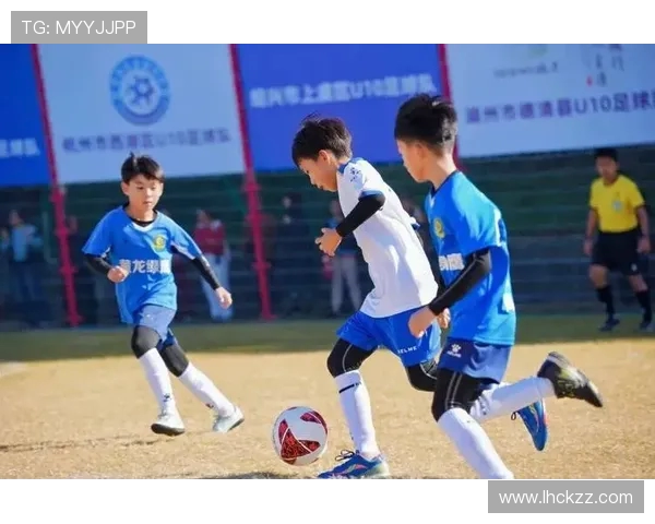 科学足球力量训练新方法助力运动员全面提升竞技水平